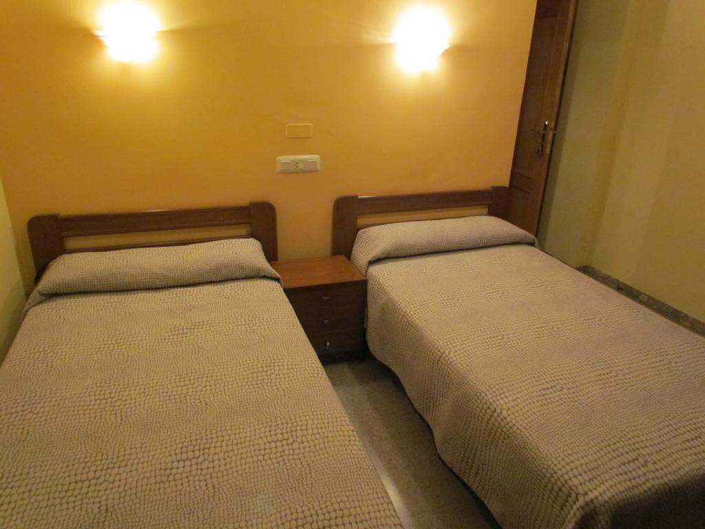 Hostal Las Rumbas Nuévalos Room photo